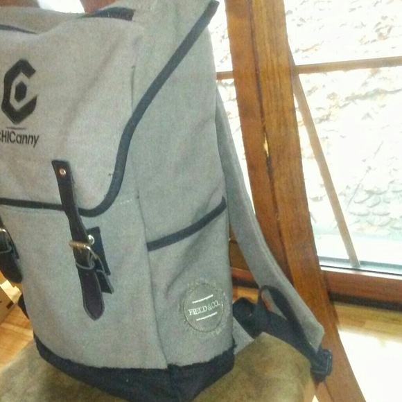 CHICanny Computer Backpack - Picture 4 of 8